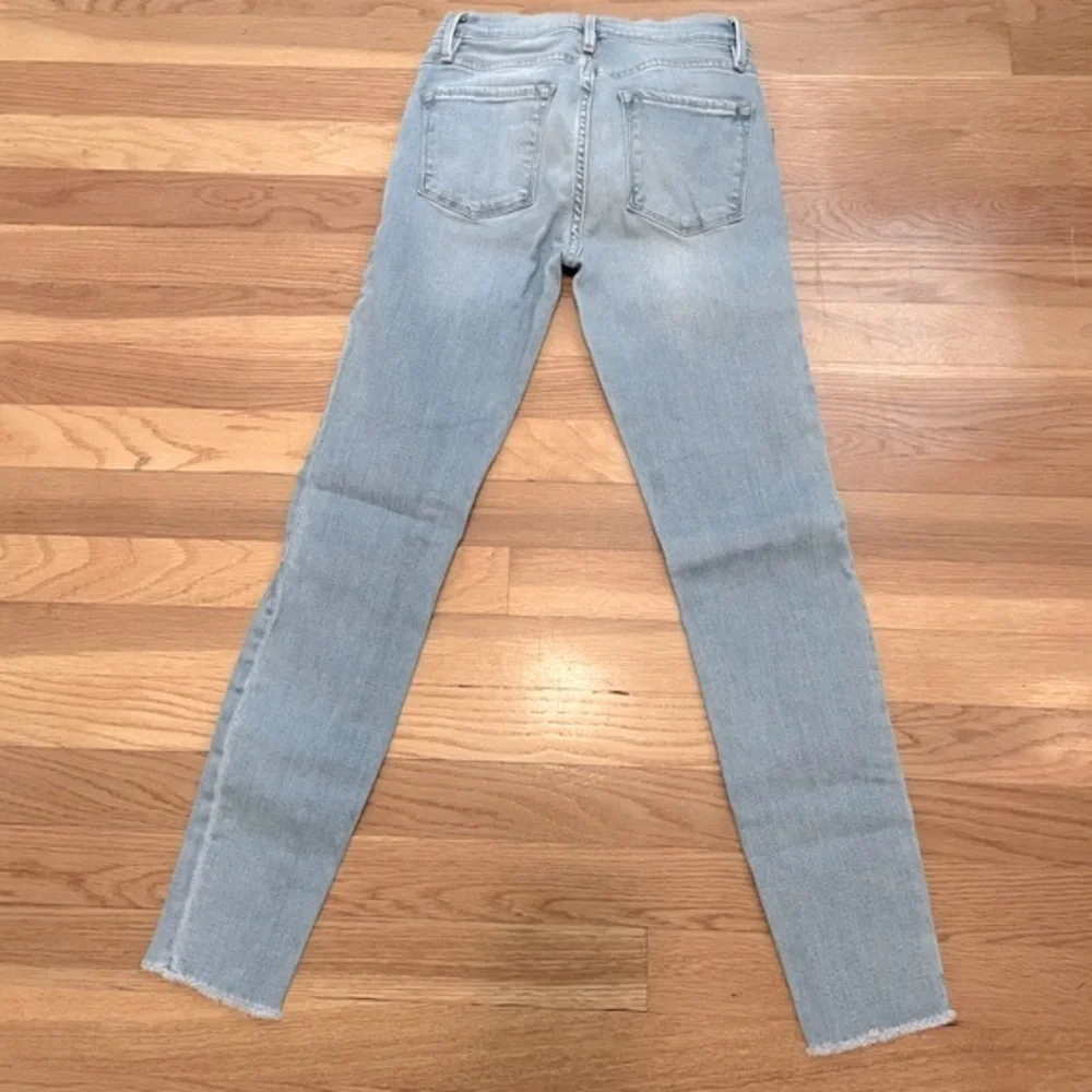 Frame Le Skinny De Jeanne Crop - Picture 8 of 10